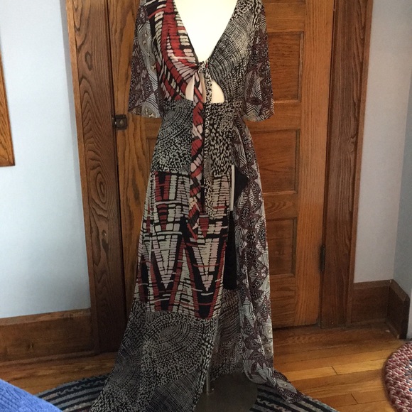 BCBGMaxAzria Dresses & Skirts - BCBGMAXARISTA dress,NWT